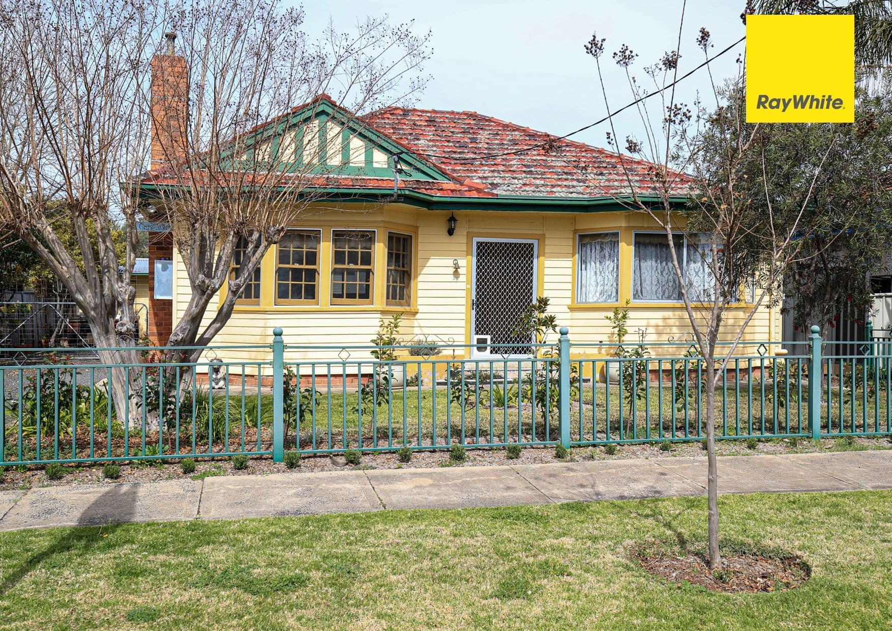 32 Chisholm Street, Inverell NSW 2360, Inverell - Image 1
