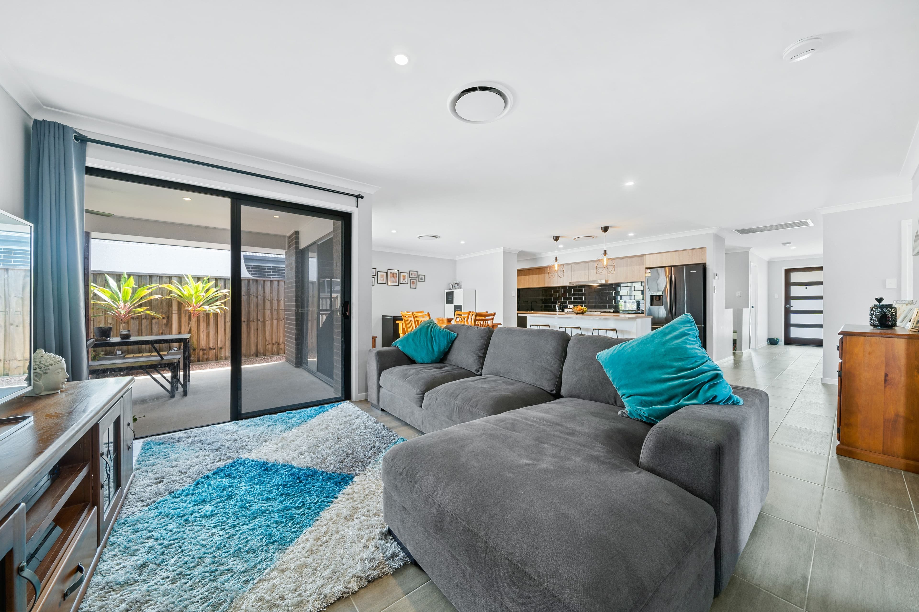 34 Jim Davidson Boulevard, Belivah QLD 4207, Belivah - Thumbnail 8