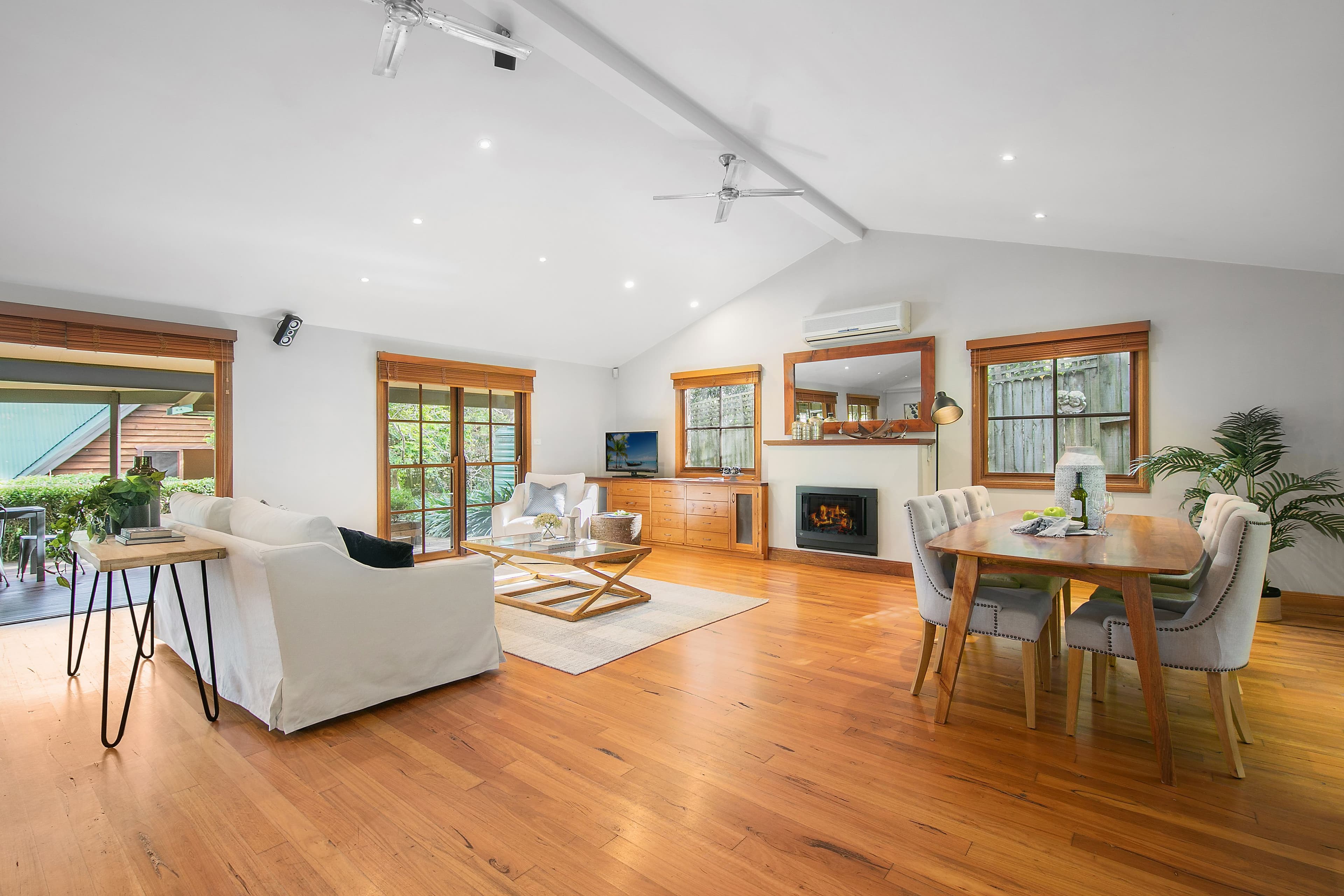 18 Junction Road, Wahroonga NSW 2076, Wahroonga - Thumbnail 2