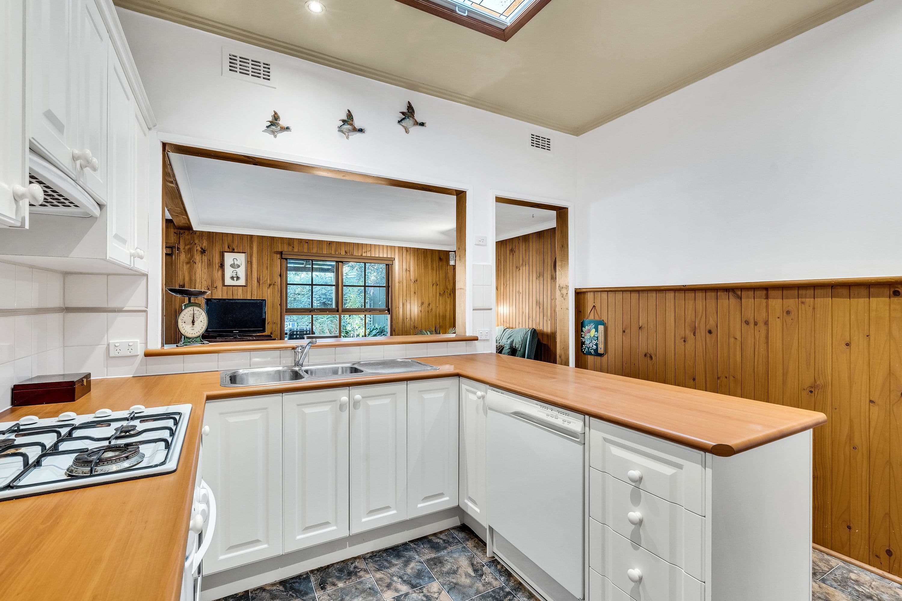 21 Lawrence Street, Hadfield VIC 3046, Hadfield - Thumbnail 4