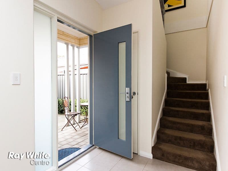36 Prospector Loop, BASSENDEAN WA 6054, Bassendean - Thumbnail 2