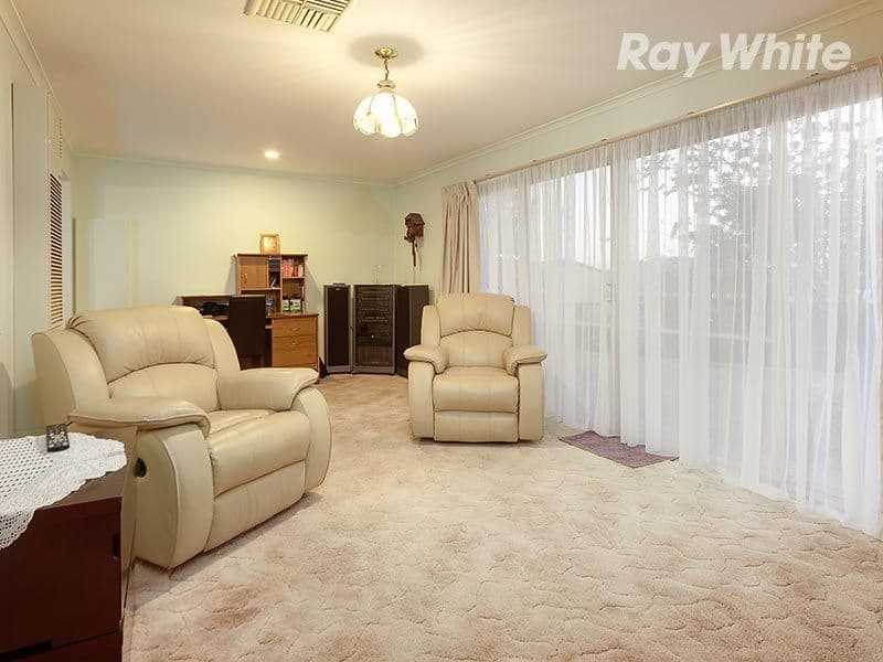 12 Kingfisher Drive, WODONGA VIC 3690, West Wodonga - Thumbnail 3