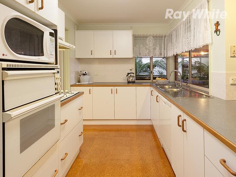 12 Kingfisher Drive, WODONGA VIC 3690, West Wodonga - Thumbnail 5