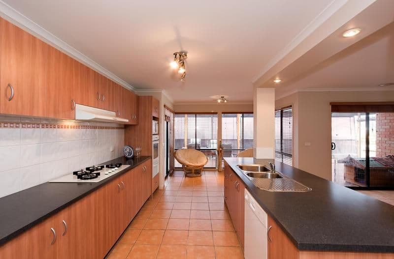 12 Knightsbridge Place, DIAMOND CREEK VIC 3089, Diamond Creek - Thumbnail 3