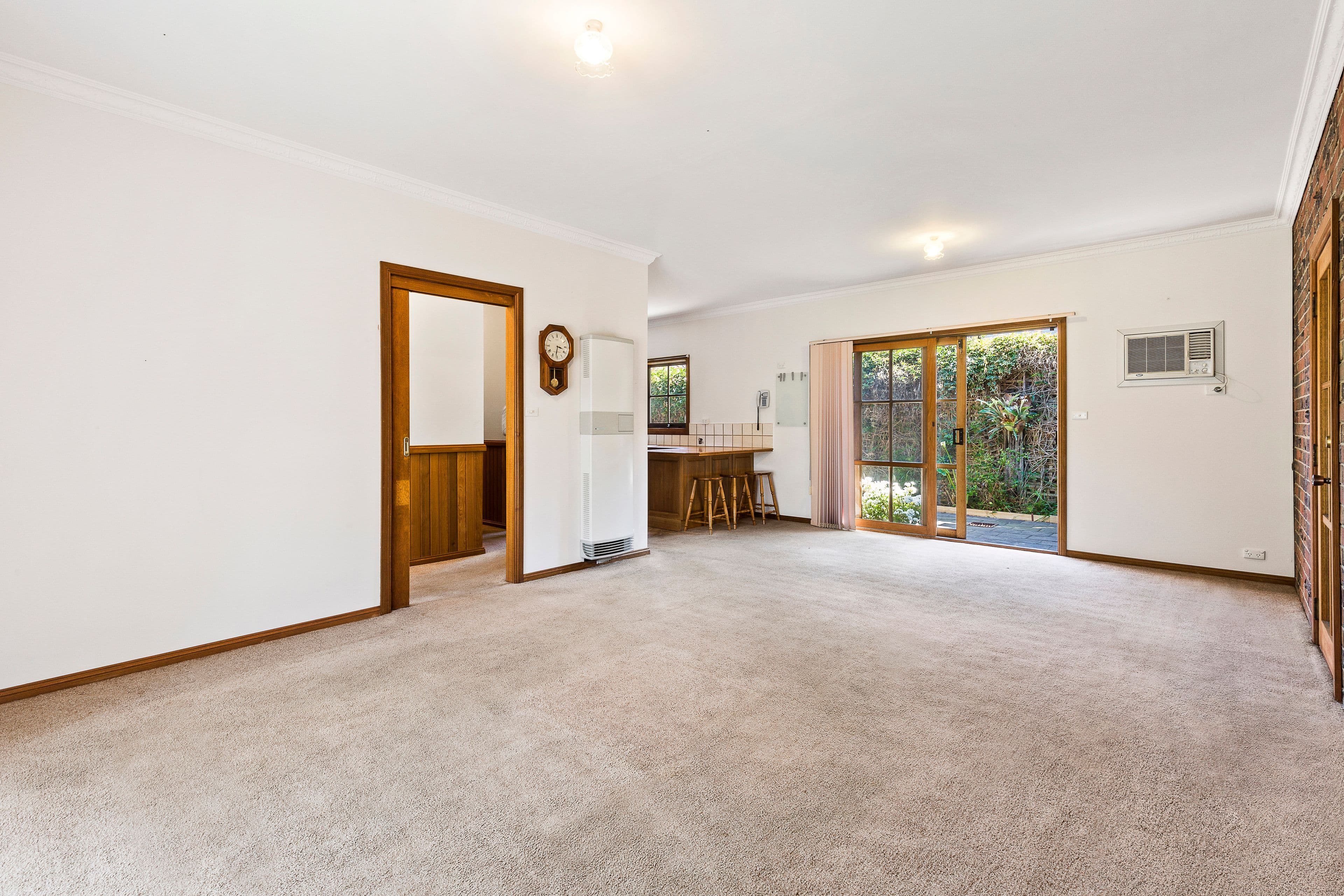 9 Ward Avenue, Oakleigh South VIC 3167, Oakleigh South - Thumbnail 3