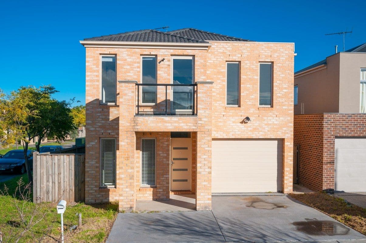 15 Dalwhinnie Crescent, CRAIGIEBURN VIC 3064, Craigieburn - Image 1