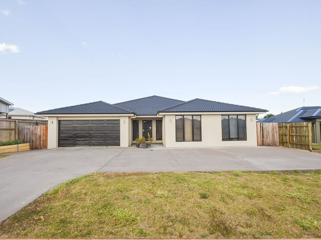 17 Kay Avenue, Bli Bli QLD 4560, Bli Bli - Image 1