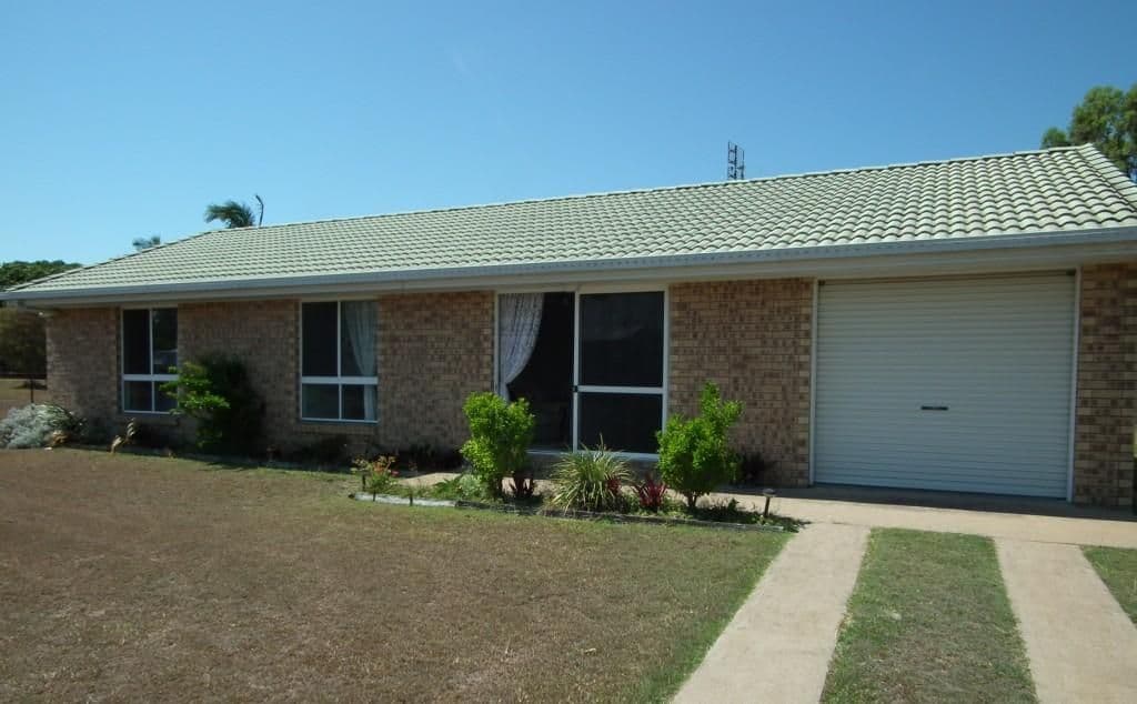 17 Seaview Avenue, MAAROOM QLD 4650, Maaroom - Image 1