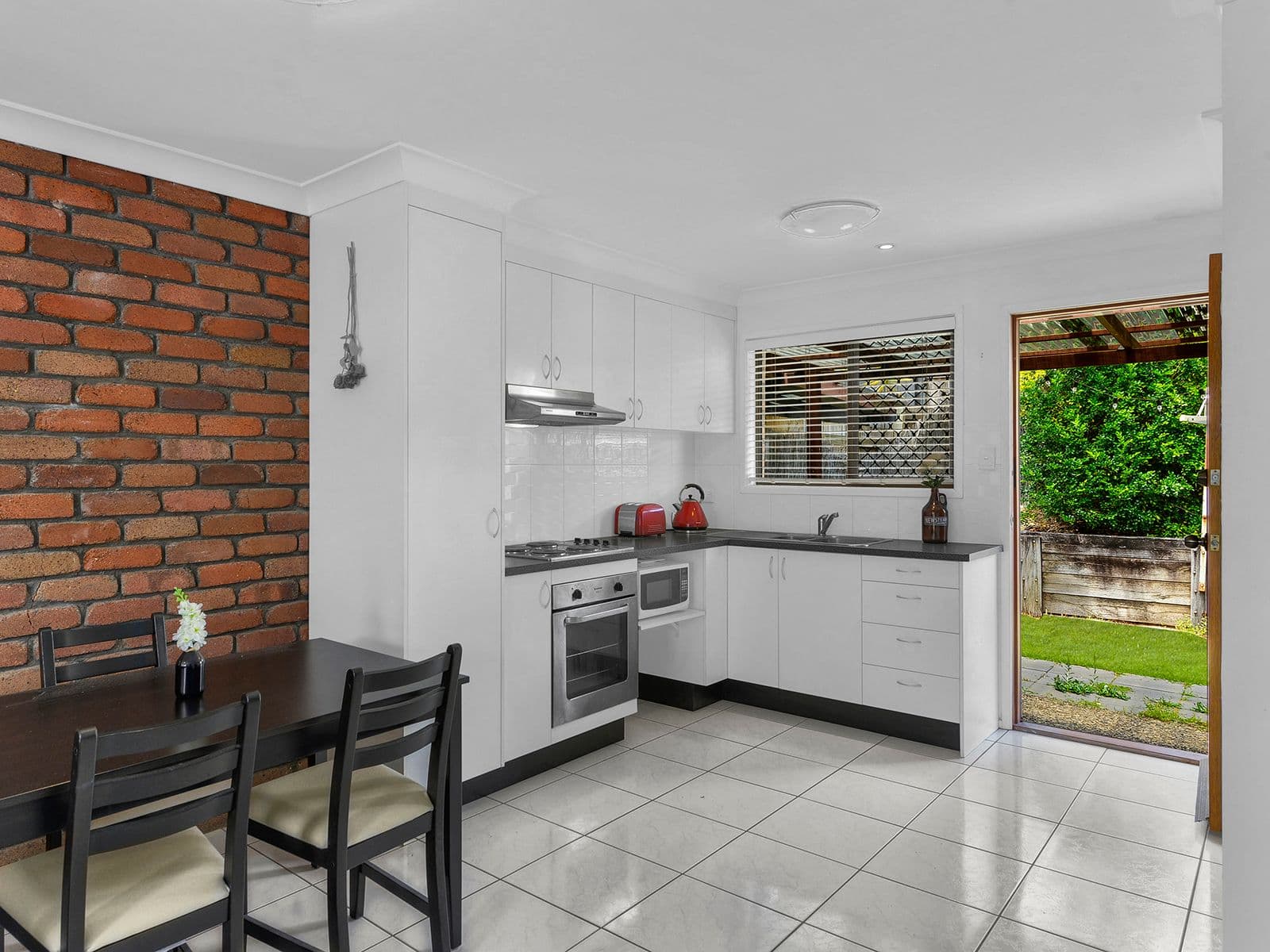 50 Junction Road, Morningside QLD 4170, Morningside - Thumbnail 7