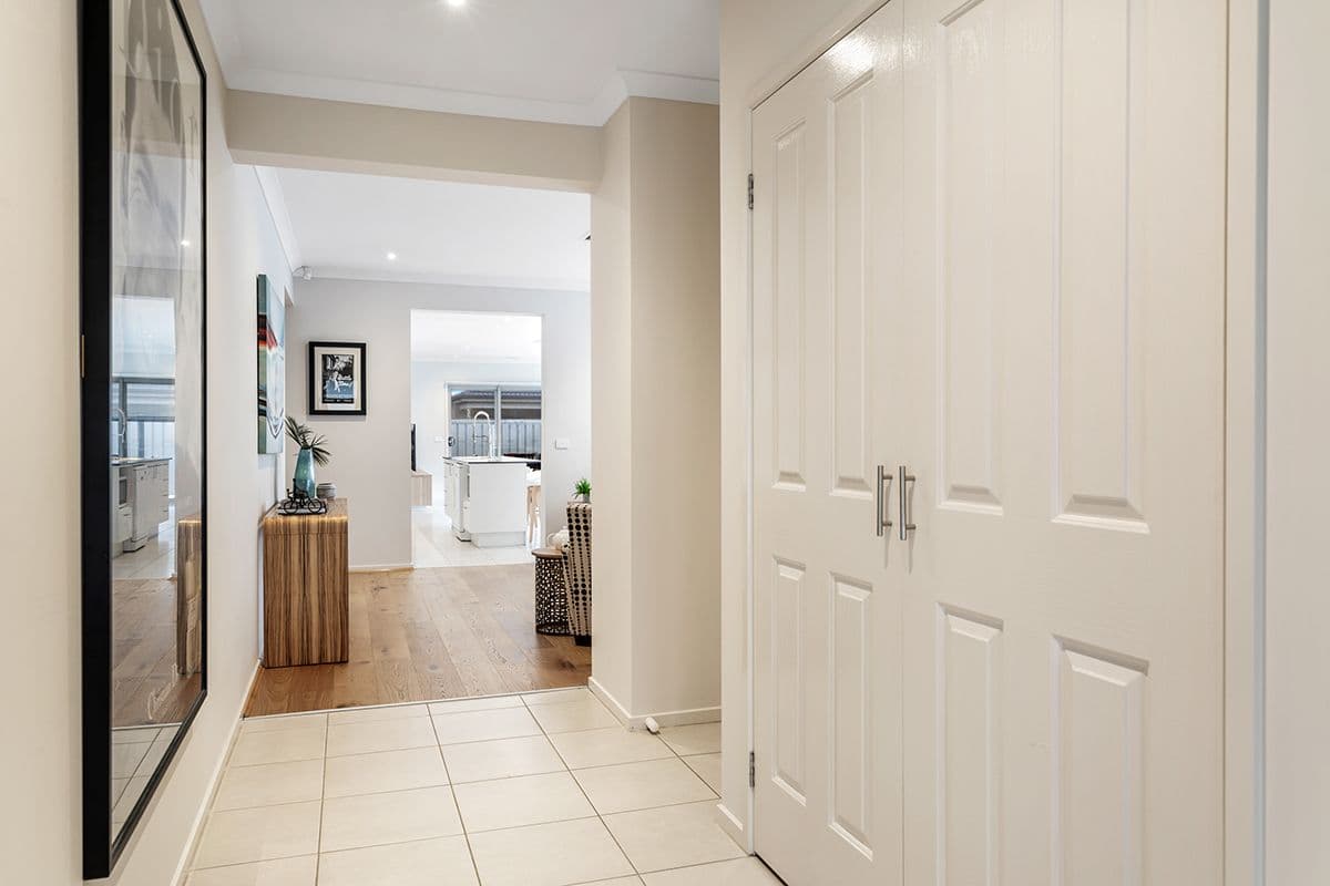 8 Lion Chase, Craigieburn VIC 3064, Craigieburn - Thumbnail 3