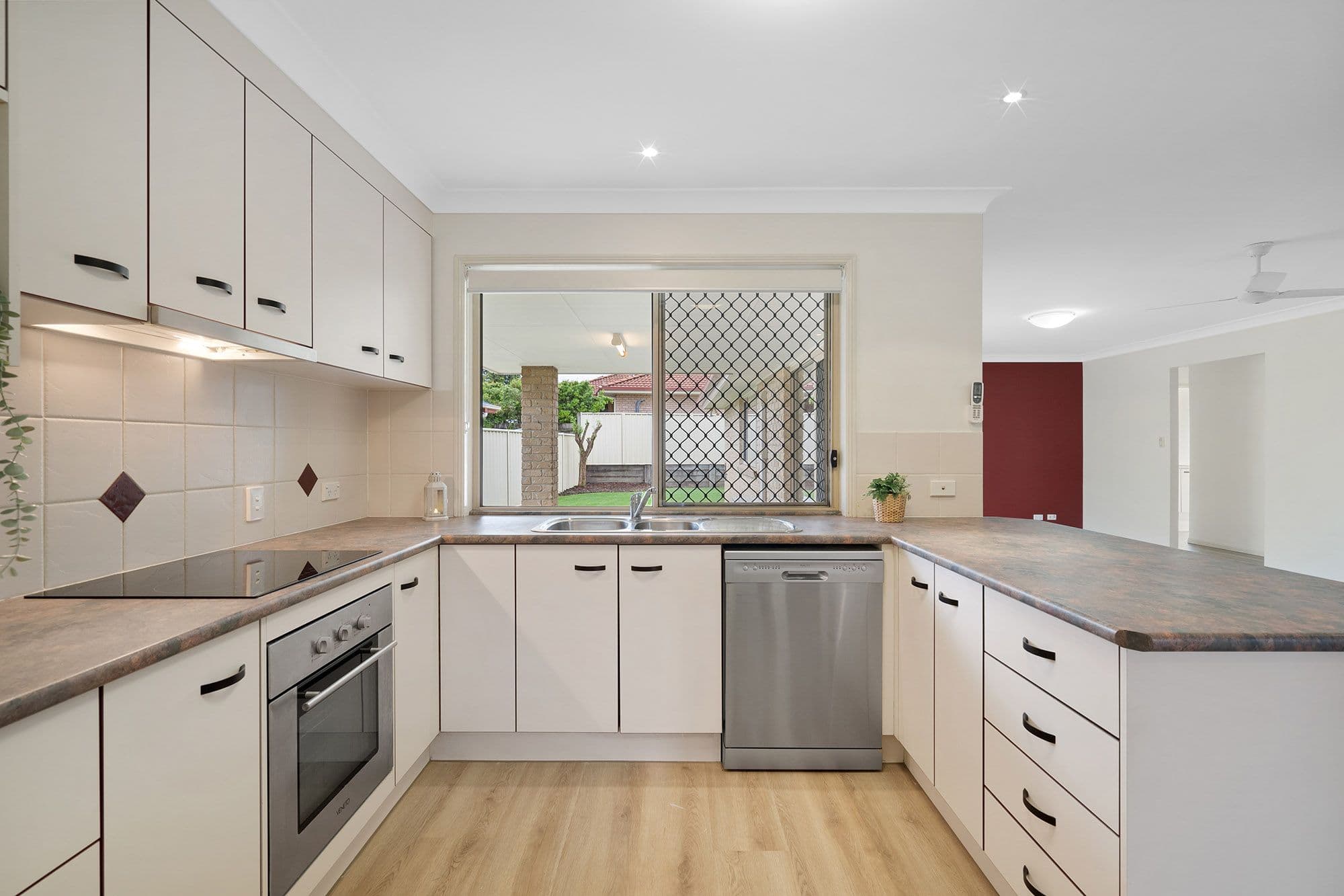 110 Haig Road, Loganlea QLD 4131, Loganlea - Thumbnail 5