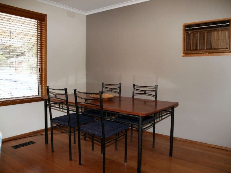 22 Russell Avenue, MOOROOLBARK VIC 3138, Mooroolbark - Thumbnail 4