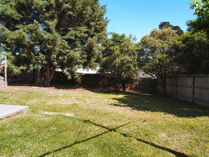 22 Russell Avenue, MOOROOLBARK VIC 3138, Mooroolbark - Thumbnail 8