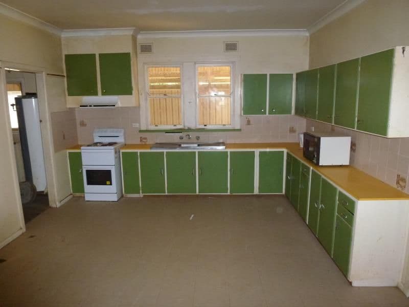 8 Barbigal Street, Brocklehurst, DUBBO NSW 2830, Dubbo - Thumbnail 2
