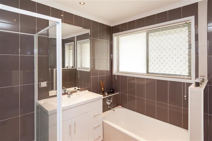 6 Helena Court, Boyne Island QLD 4680, Boyne Island - Thumbnail 5