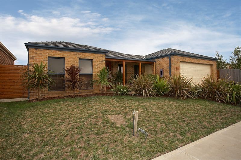 50  Oakbank Boulevard, WHITTLESEA VIC 3757, Whittlesea - Thumbnail 2