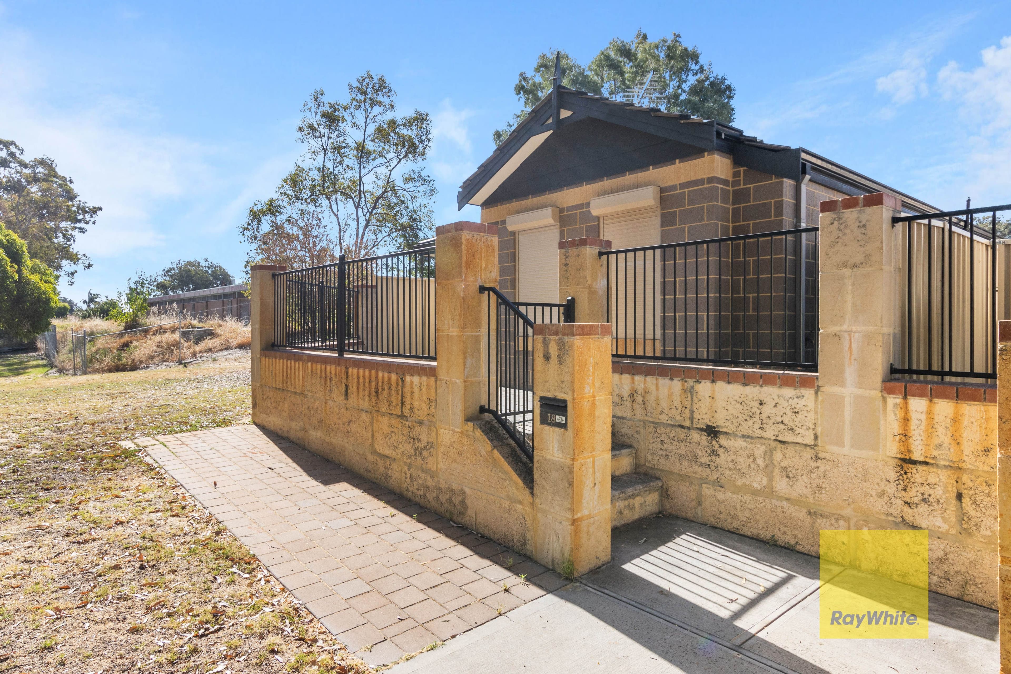 18 Dobson Lane, Eden Hill WA 6054, Eden Hill - Thumbnail 4