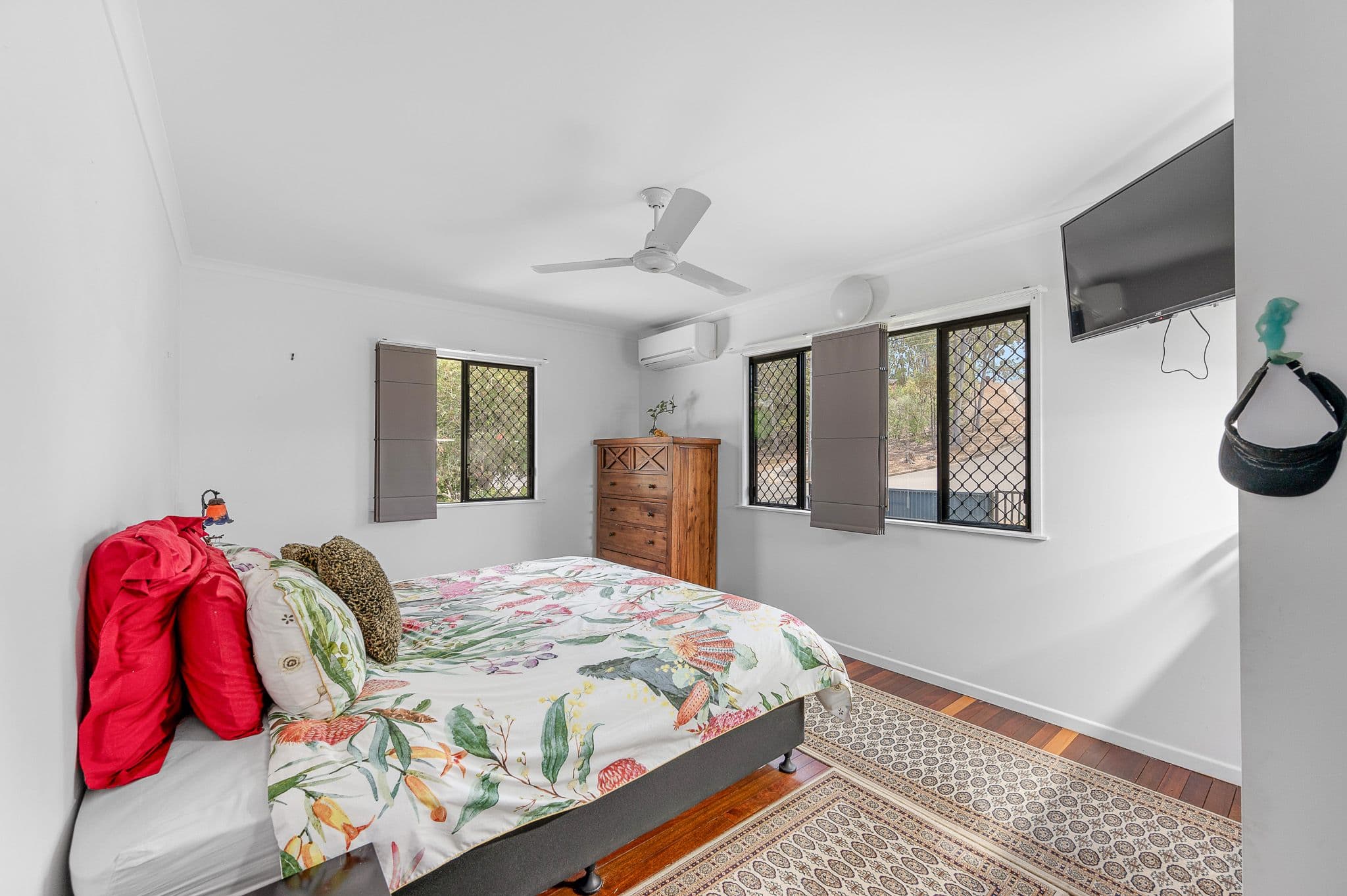 52 Fisher Street, West Gladstone QLD 4680, West Gladstone - Thumbnail 7