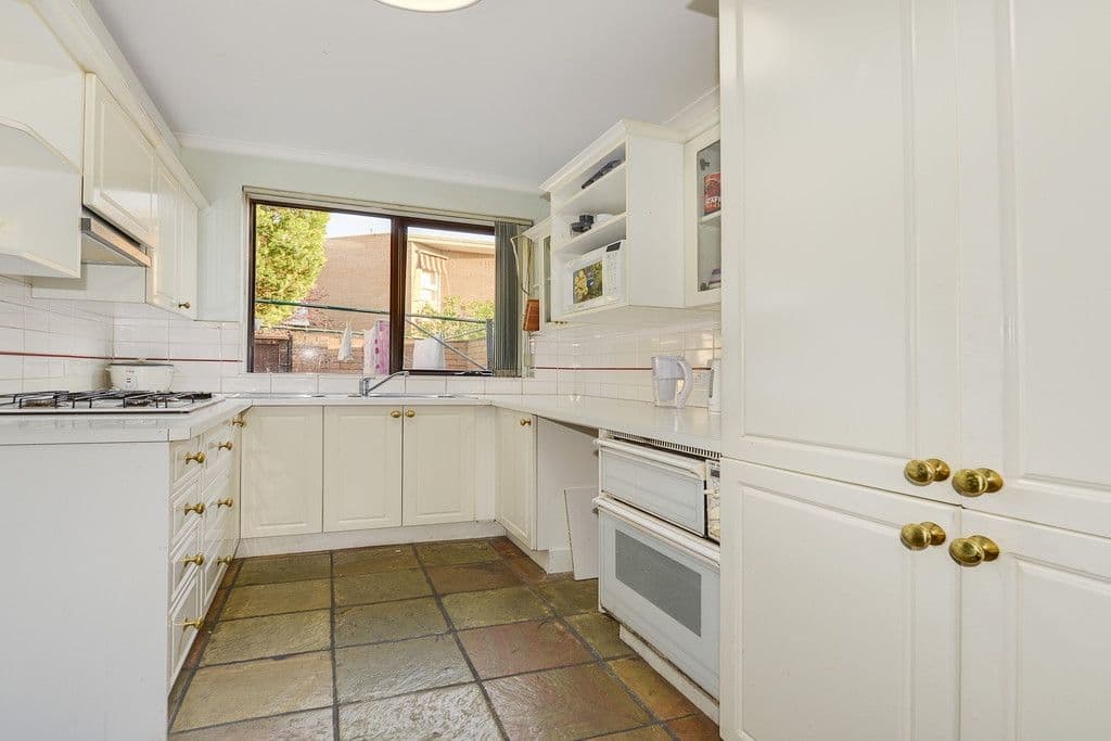 108 Atherton Road, OAKLEIGH VIC 3166, Oakleigh - Thumbnail 5
