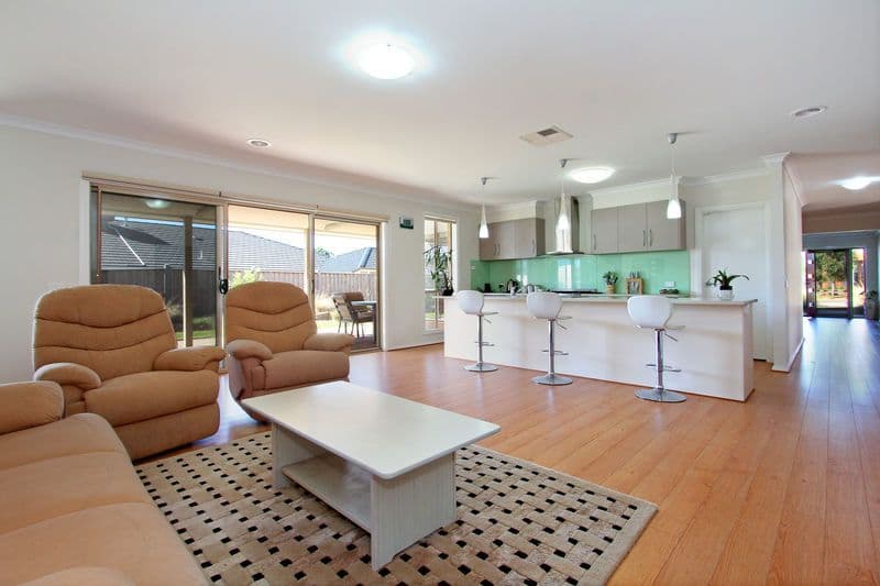 9 Crestwood Drive, ROSEBUD VIC 3939, Rosebud - Thumbnail 6