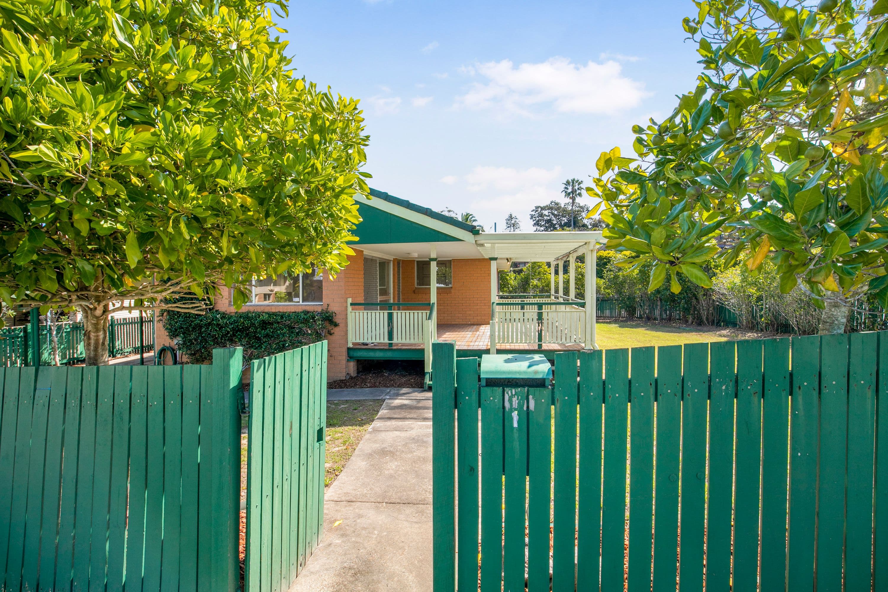1 Craigmore Street, The Gap QLD 4061, The Gap - Thumbnail 3