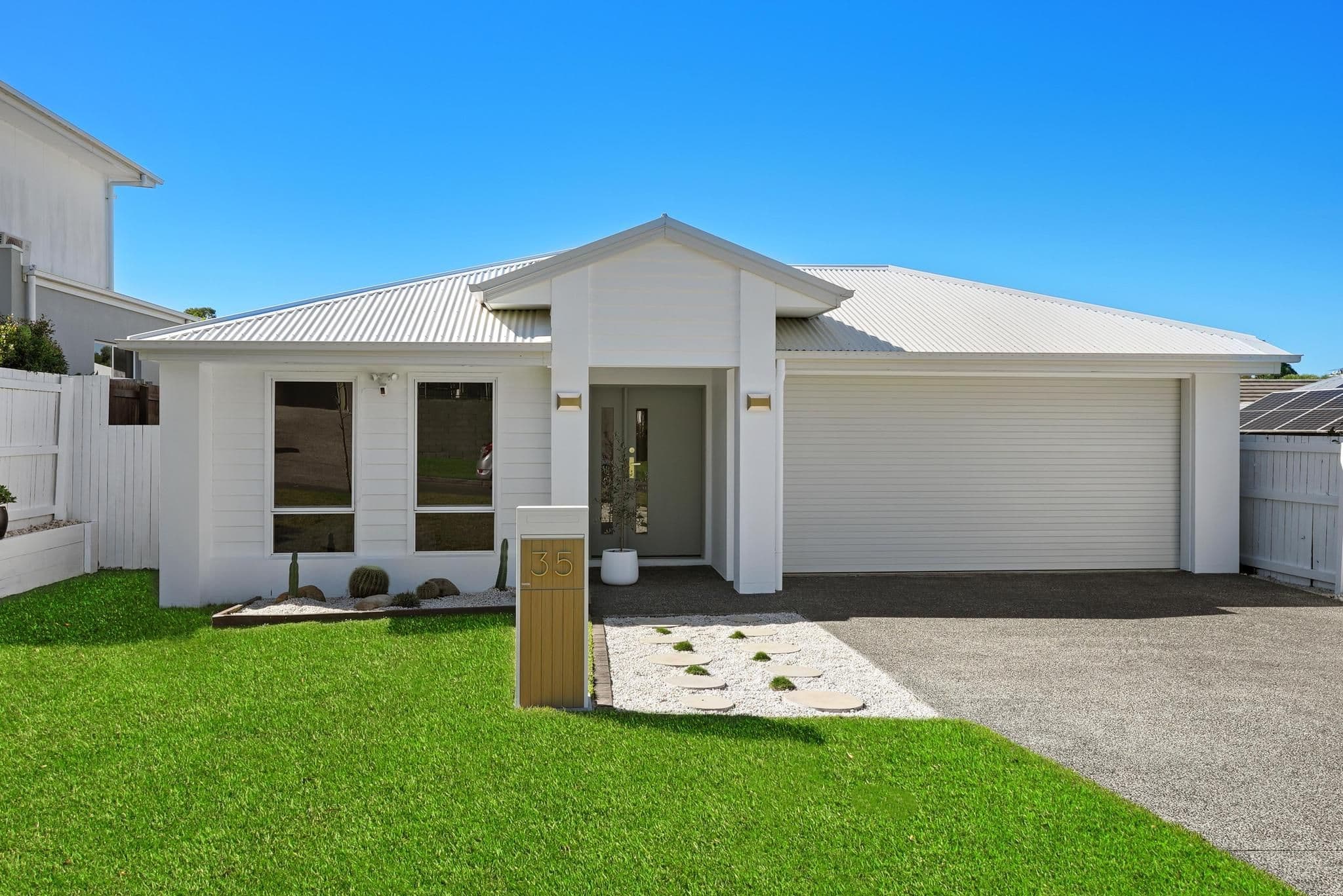 35 Sapphire Place, Elanora QLD 4221, Elanora - Image 1