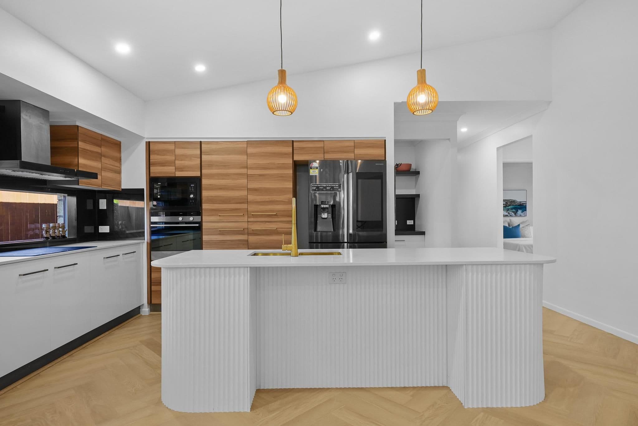 35 Sapphire Place, Elanora QLD 4221, Elanora - Thumbnail 3