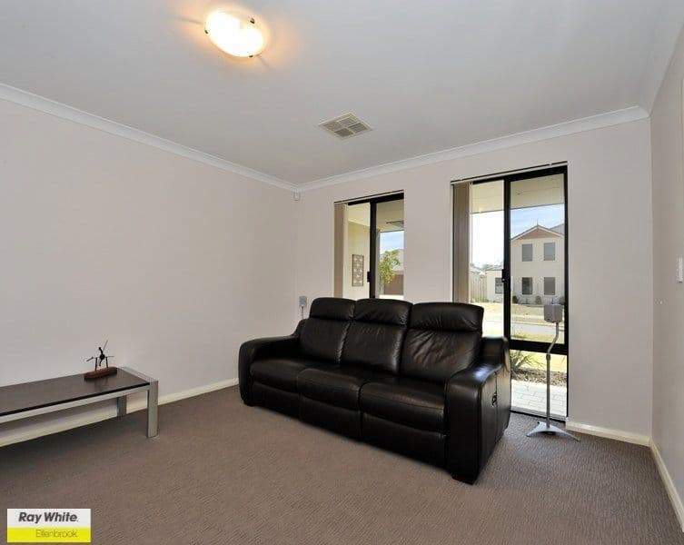 7 Fewson Turn, ELLENBROOK WA 6069, Ellenbrook - Thumbnail 3