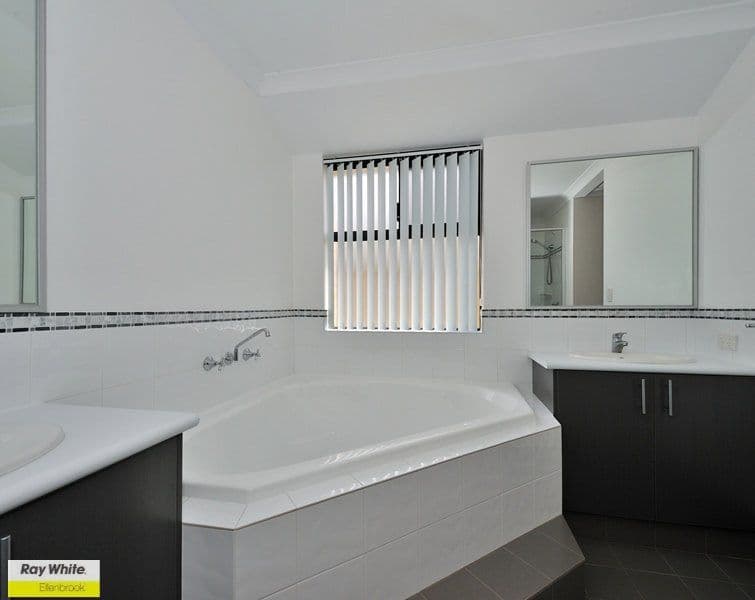 7 Fewson Turn, ELLENBROOK WA 6069, Ellenbrook - Thumbnail 5