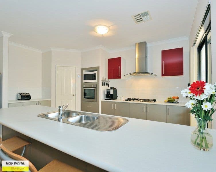 7 Fewson Turn, ELLENBROOK WA 6069, Ellenbrook - Thumbnail 7