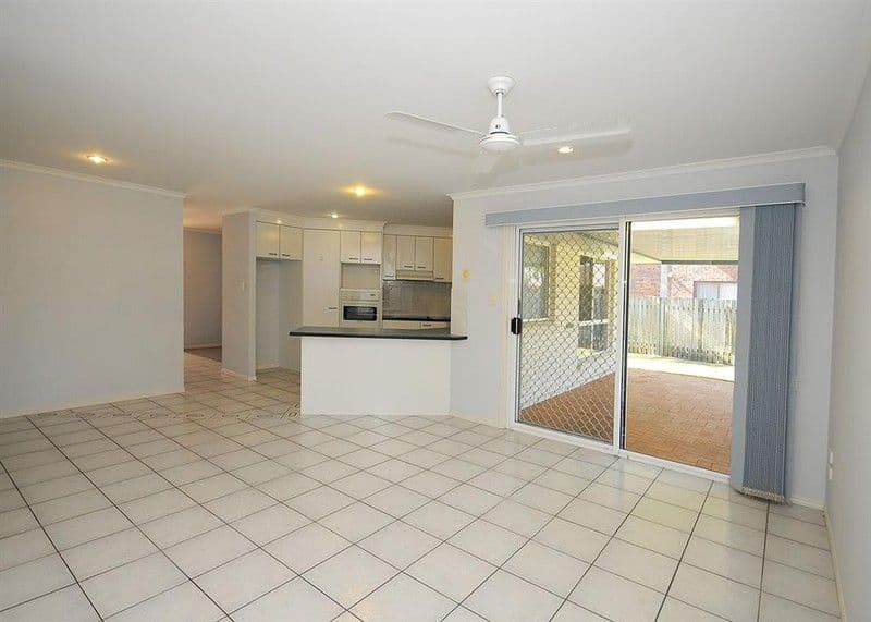20 Royal Drive, KAWUNGAN QLD 4655, Kawungan - Thumbnail 8