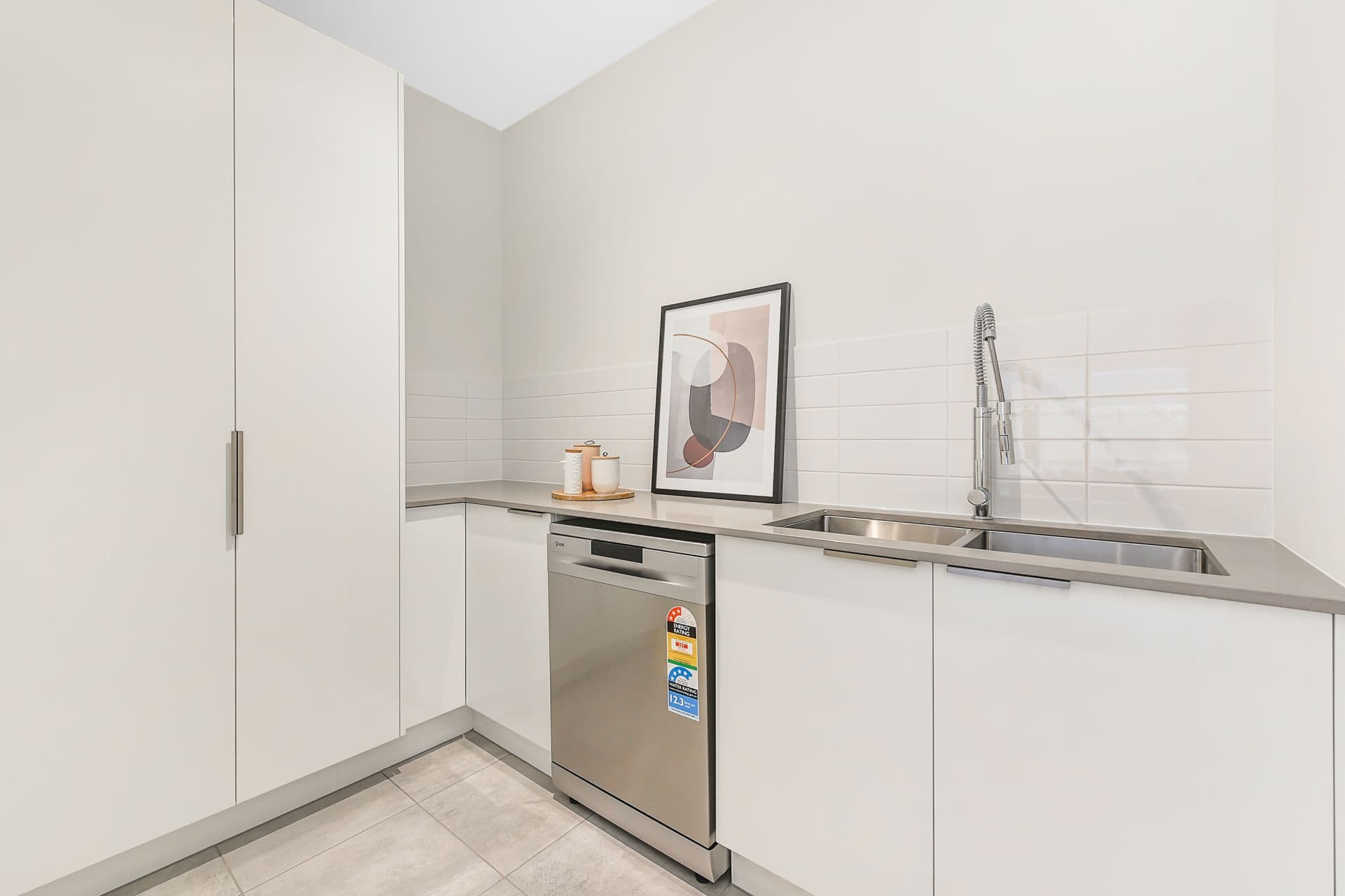 110 Earlsfield Drive, Berwick VIC 3806, Berwick - Thumbnail 4