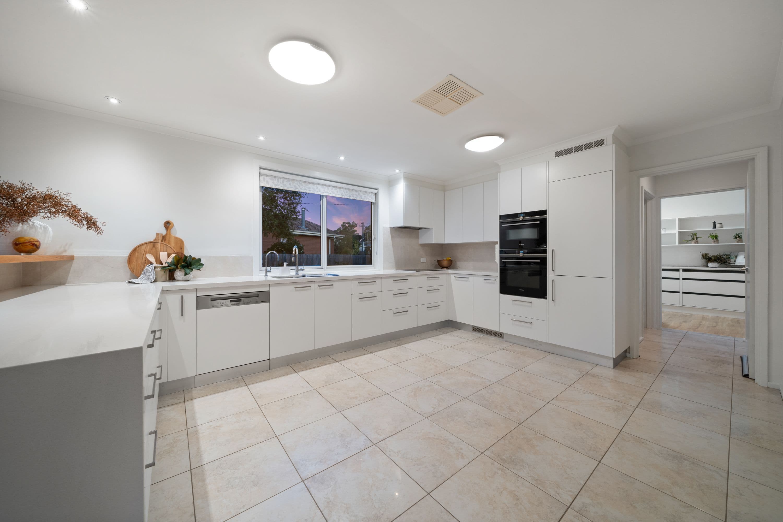 2 Kinleyside Crescent, Weetangera ACT 2614, Weetangera - Thumbnail 3