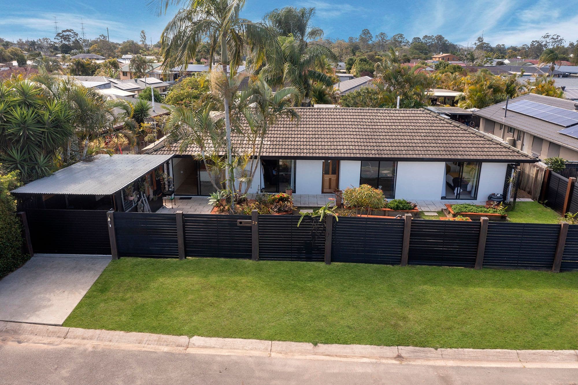 37 Vermont Crescent, Mount Warren Park QLD 4207, Mount Warren Park - Thumbnail 2