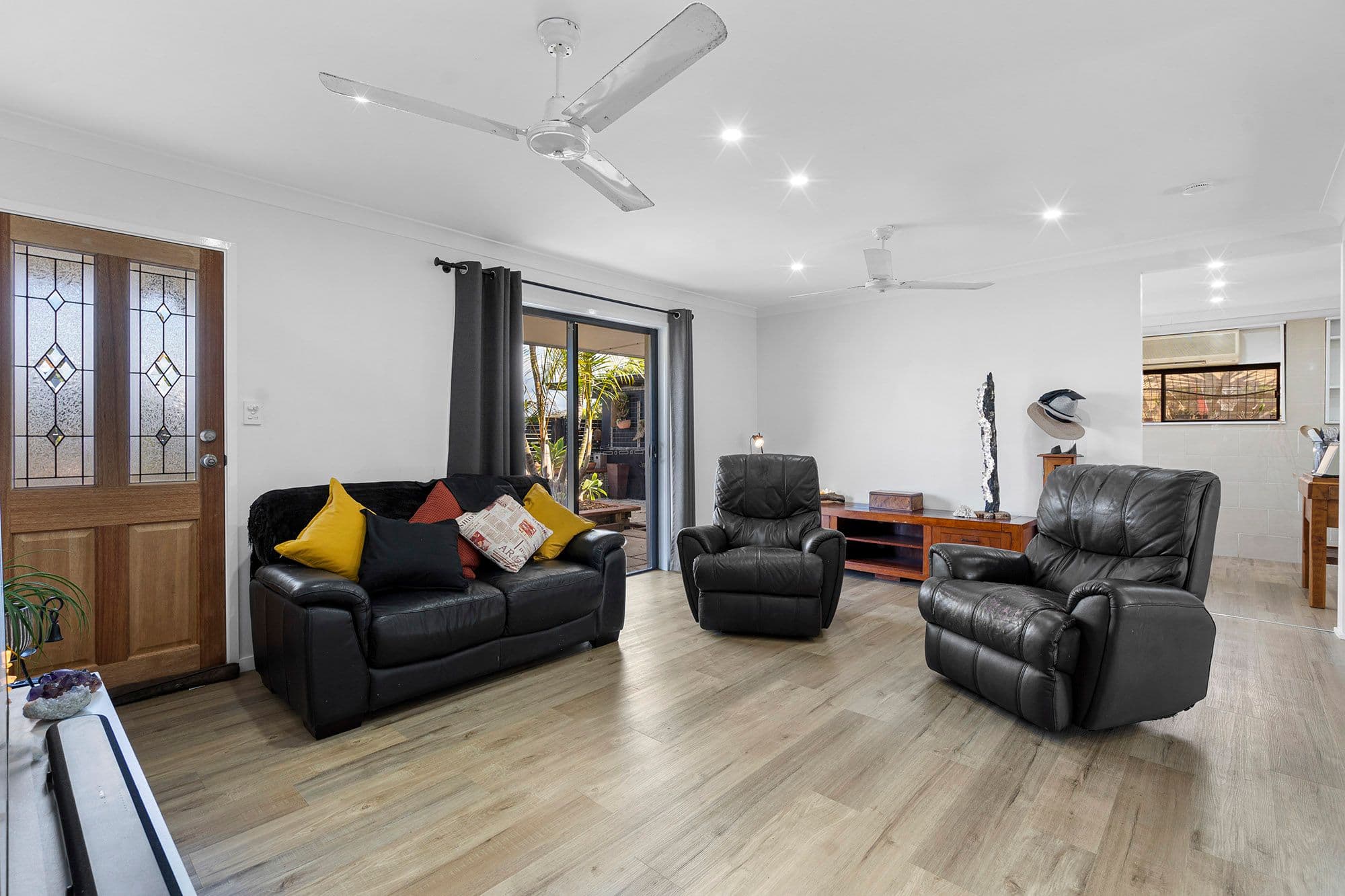37 Vermont Crescent, Mount Warren Park QLD 4207, Mount Warren Park - Thumbnail 6