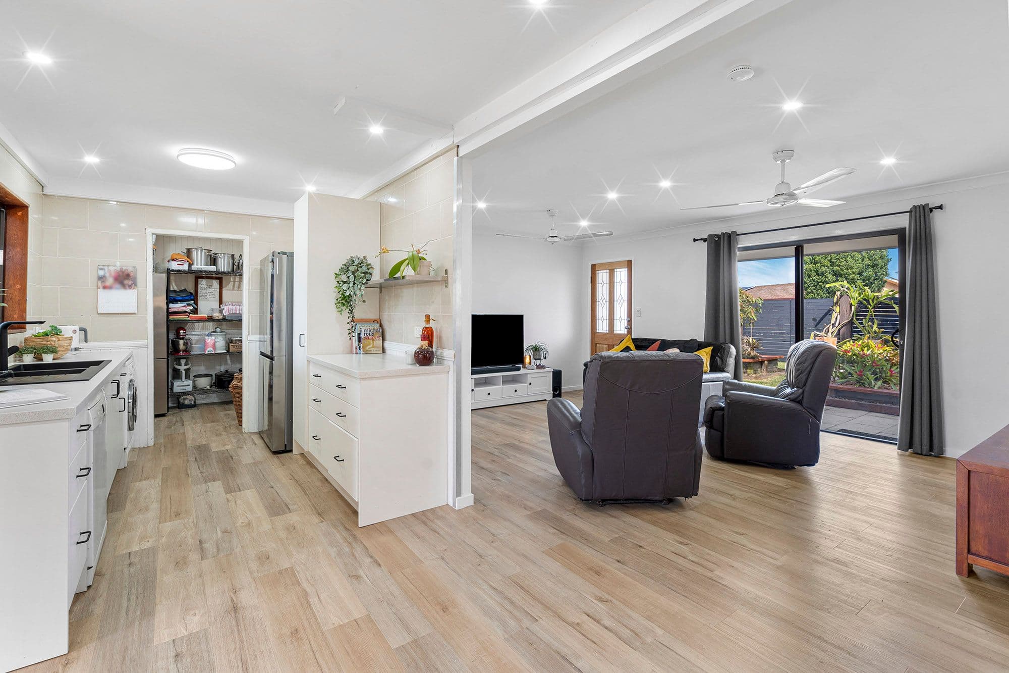 37 Vermont Crescent, Mount Warren Park QLD 4207, Mount Warren Park - Thumbnail 8