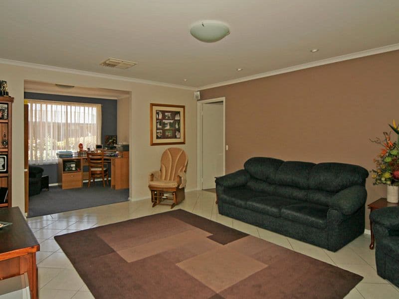 17 Sandpiper Avenue, SEAFORD RISE SA 5169, Seaford Rise - Thumbnail 5