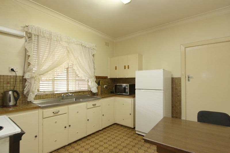 8 Rushworth Avenue, BROOKLYN PARK SA 5032, Brooklyn Park - Thumbnail 2
