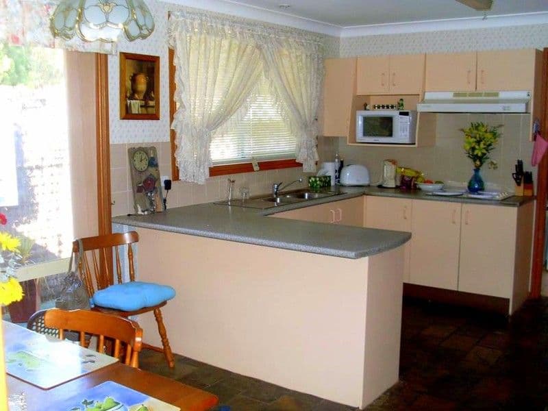 14 Tompson Road, REVESBY NSW 2212, Revesby - Thumbnail 3