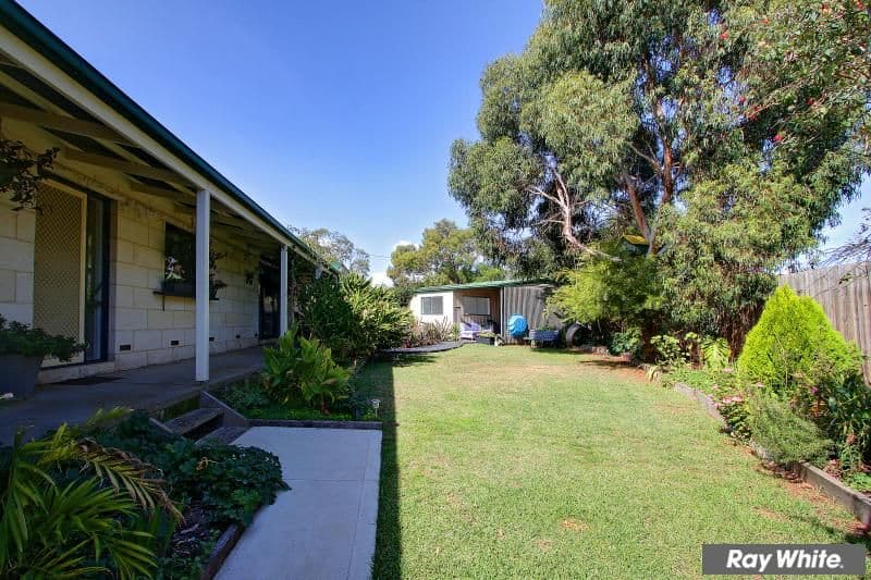 14 Andrew Place, MORNINGTON VIC 3931, Mornington - Thumbnail 3
