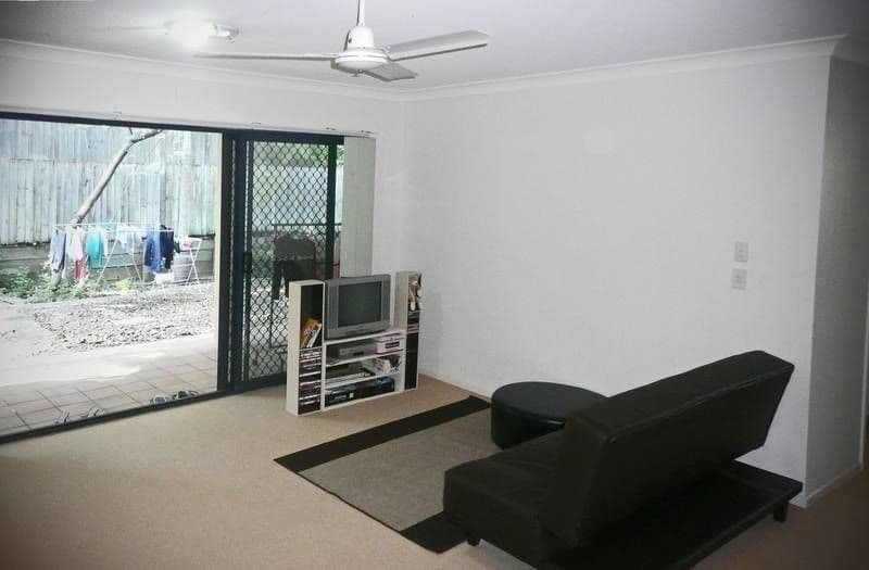 24 Carter Street, Pacific Pines, QLD, 4211, Pacific Pines - Thumbnail 2