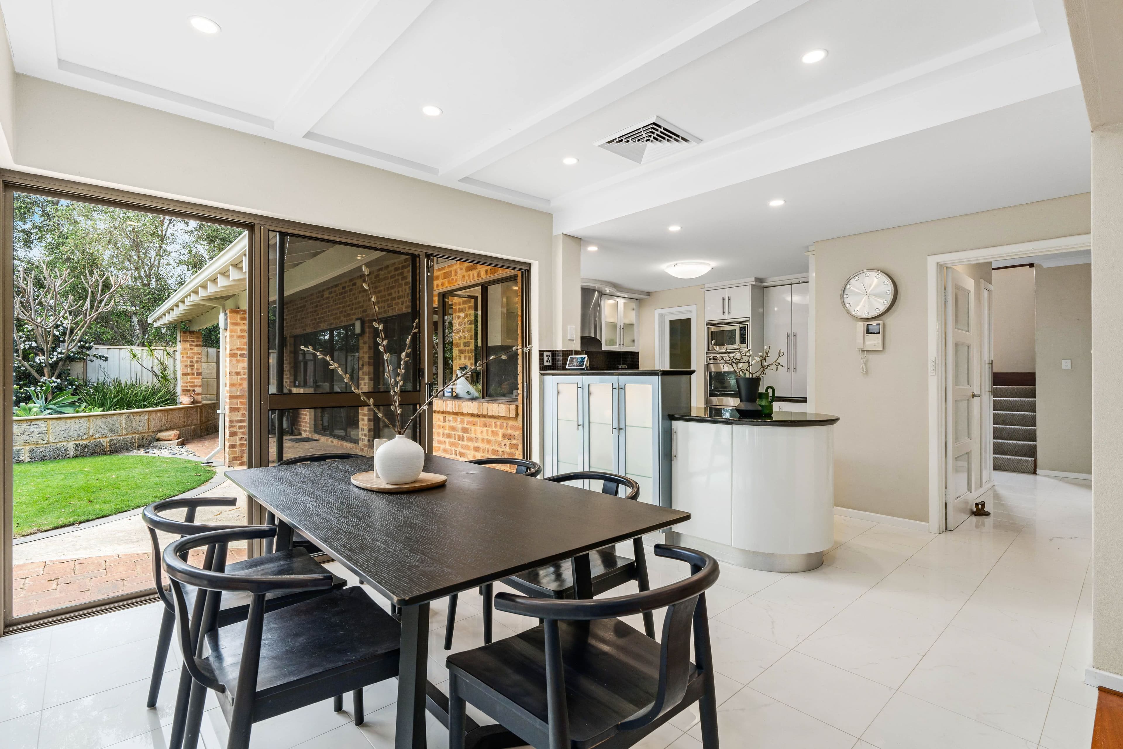 8 Kempenfeldt Avenue, Sorrento WA 6020, Sorrento - Thumbnail 6