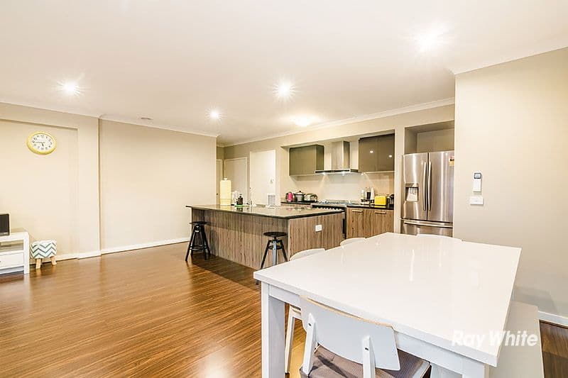 8 Falabela Road, Clyde North VIC 3978, Clyde North - Thumbnail 8