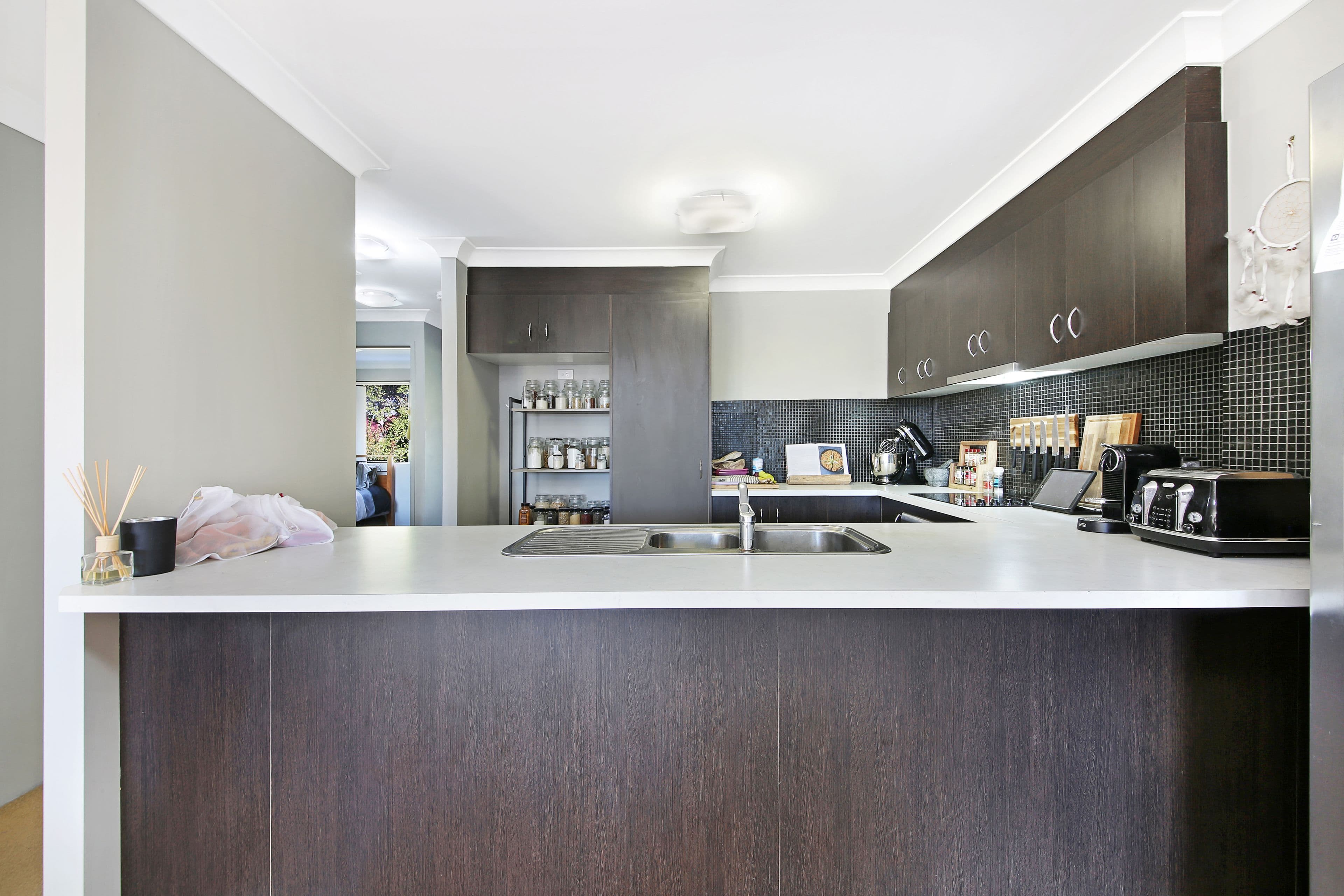 22 Oleander Avenue, Biggera Waters QLD 4216, Biggera Waters - Thumbnail 4