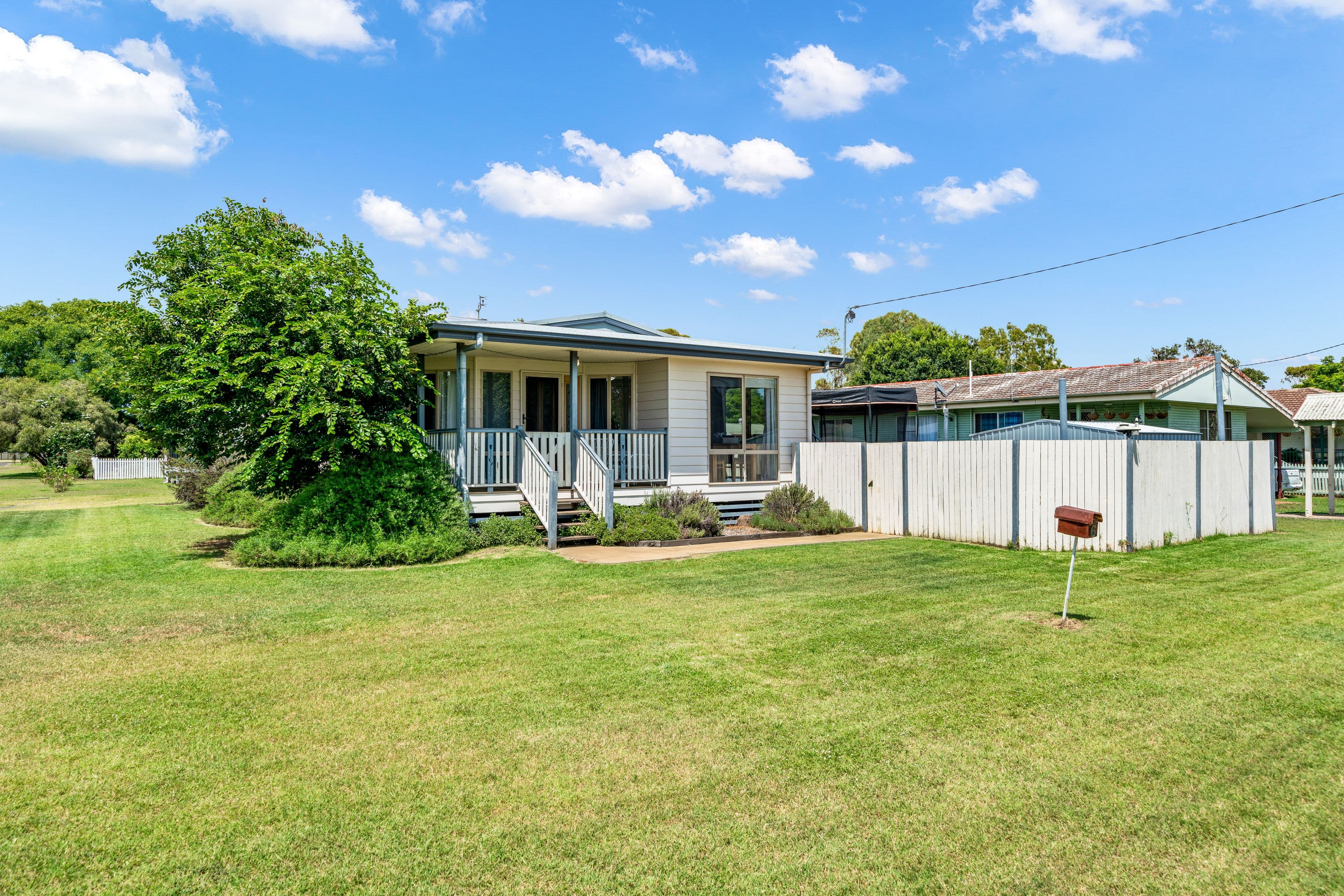 6 Milligan Street, Oakey QLD 4401, Oakey - Thumbnail 2