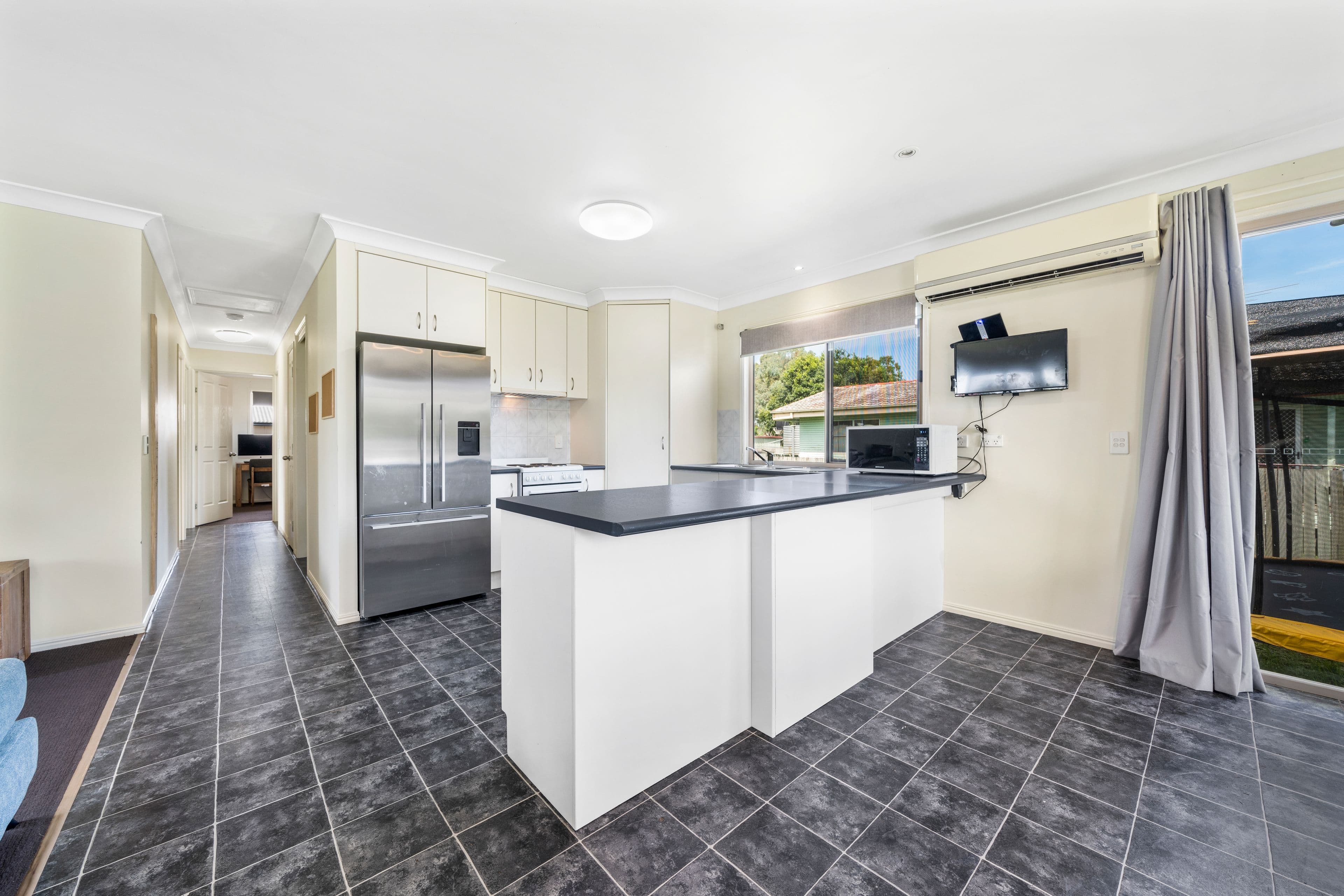 6 Milligan Street, Oakey QLD 4401, Oakey - Thumbnail 5