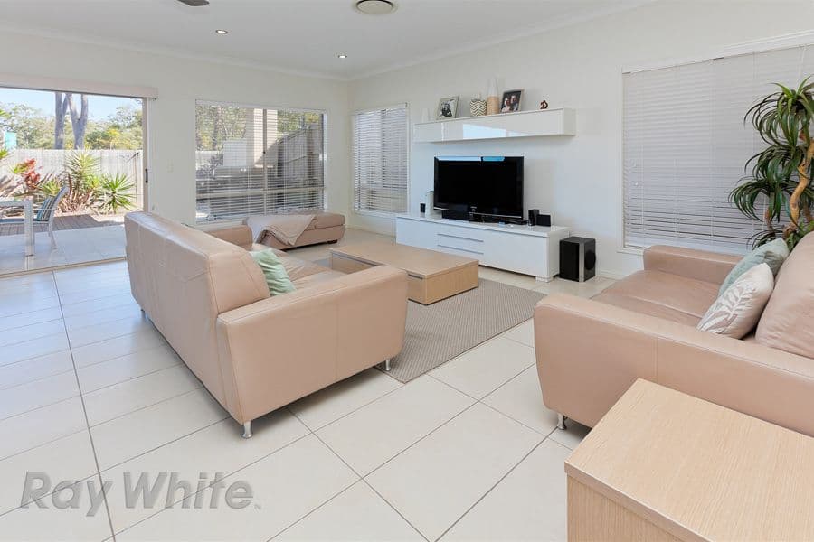 8 Cruiser Close, SPRINGFIELD LAKES QLD 4300, Springfield Lakes - Thumbnail 3