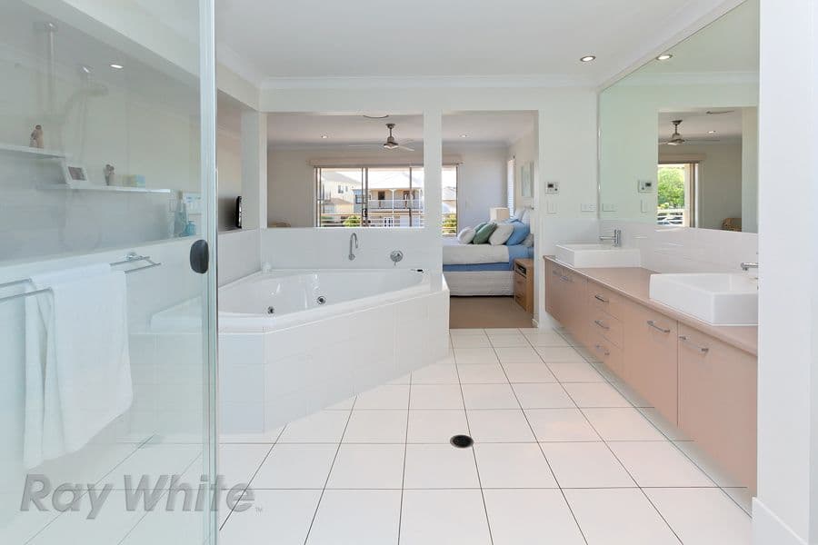 8 Cruiser Close, SPRINGFIELD LAKES QLD 4300, Springfield Lakes - Thumbnail 8