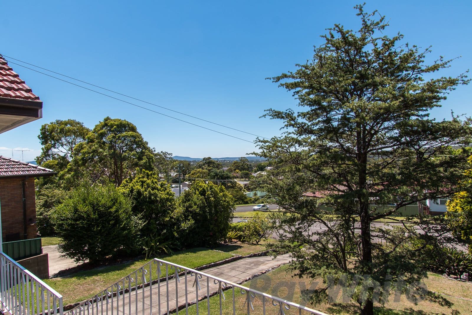 30 Crescent Road, Charlestown - Thumbnail 5