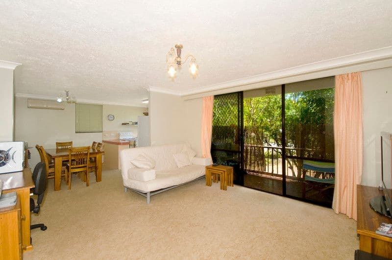 8 Mawarra Street, PALM BEACH QLD 4221, Palm Beach - Thumbnail 2